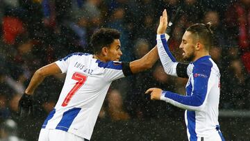 Luis D&iacute;az celebrando un gol con Porto ante Bayer Leverkusen por Europa League.