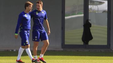 Canales, junto a Loren.