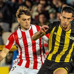 Lete aprovecha su momento en el Bilbao Athletic