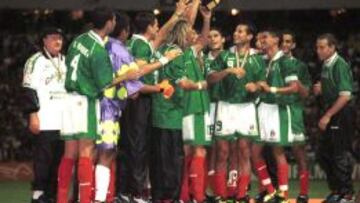 M&eacute;xico logr&oacute; el campeonato de la Copa Confederaciones en 1999 al vencer 4-3 a Brasil. 
