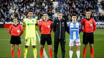 17/01/20 LEGANES vs GETAFE
PARTIDO PRIMERA DIVISION
ESTRADA FERNANDEZ BARBERO SEVILLA PORRAS AYUSO DOMINGUEZ CERVANTES ARBITROS Y MOLINA Y BUSTINZA CAPITANES