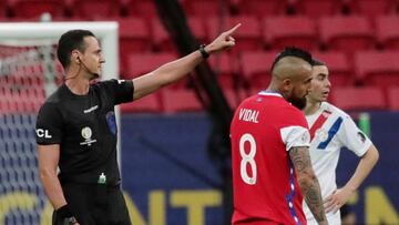 Wilmar Rold&aacute;n en un partido de Copa Am&eacute;rica entre Chile y Paraguay