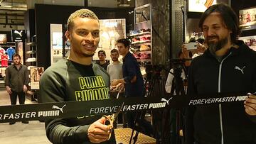 Andre De Grasse inauguró tienda deportiva en Santiago