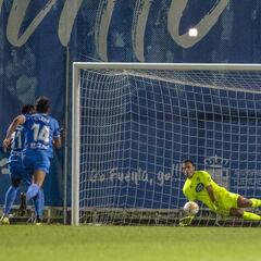 Whalley detiene al Fuenlabrada