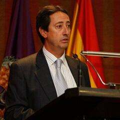 Manuel Casado acusa a la Gestora de no nombrarle presidente por el 'caso Villar'