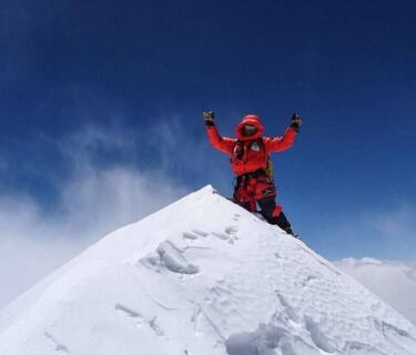 Ferrán Latorre llega a la cima del Makalu sin oxígeno artificial
