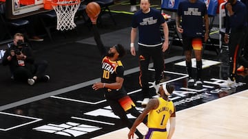 Mike Conley, durante un partido de la NBA con Utah Jazz.