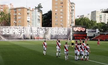 Advíncula le dio la victoria al Rayo tras anotar el 1-0.