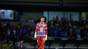 Kevin Mier of Cruz Azul during the Semi-Finals second leg match between Cruz Azul and Tigres UANL as part of the CONCACAF Champions Cup 2025, at Olimpico Universitario Stadium on May 01, 2025 in Mexico City, Mexico.