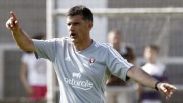 Mendilibar, durante un entrenamiento.