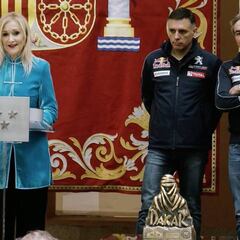 Cristina Cifuentes recibió a Carlos Sainz en la Comunidad