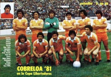 Cobreloa 1981 alcanzó la final de Copa Libertadores. Arriba de izquierda a derecha: Juan Páez, Mario Soto, Eduardo Fournier, Eduardo Jiménez, Armando Alarcón y Hugo Tabilo. Abajo: Juan 'Roly' Núñez, Víctor Merello, Jorge Luis Siviero, Rubén Gómez y Washington Olivera.