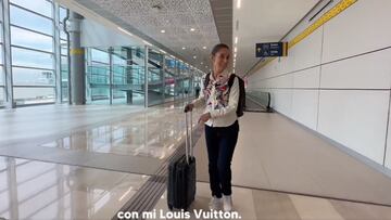 Video: Claudia Sheinbaum se burla de los que aseguran que viaja con una maleta Louis Vuitton