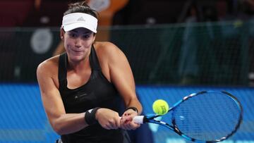Muguruza sufre para ponerse a un triunfo de atar las WTA Finals