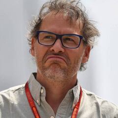 Villeneuve considera que existe un trato de favor hacia Hamilton
