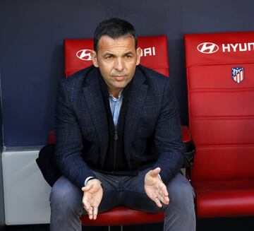 El entrenador del Villarreal, Javi Calleja, reconoció en  rueda de prensa que para ganar al Atleti los equipos deben hacer un partido muy serio y estar unidos. 