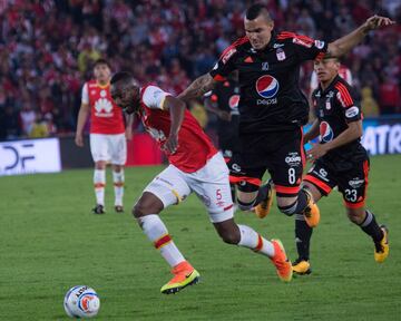 Hubo 28 mil aficionados para este clásico de rojos que se jugó en Bogotá despúes de seis años.