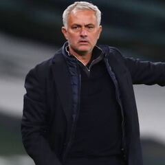 Mourinho celebra su primer año en el Tottenham