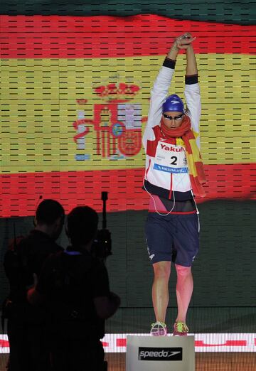 En 2013 se celebró en Barcelona el Mundial de natación. Mireia Belmonte nadaba en casa y consiguió el bronce en 200 estilos y la plata en 200 mariposa y 400 estilos. Fue homenajeada en Badalona, su ciudad natal, donde el alcalde la condecoró en un acto institucional.