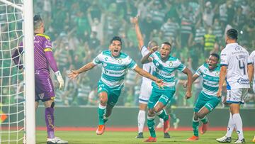 Santos Laguna derrota 3-0 al Puebla en la semifinal de ida del Guardianes 2021