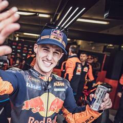 Pol: "El trabajo en la fábrica es más importante que el de aquí"