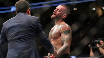 CM Punk ganó 3.000 dólares por segundo en su debut en la UFC
