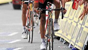 <b>PAREJA PERFECTA.</B> Mayo y Zubeldia protagonizaron un gran Tour.