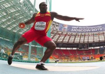 El español Yennifer Frank Casañas compite en la clasificación masculina de lanzamiento de disco de los Mundiales de Atletismo Moscú 2013 que se celebran en el Estadio Olímpico Luzhnikí