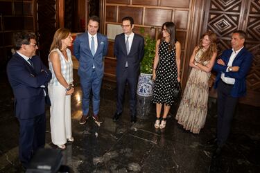 La alcaldesa Natalia Chueca da la bienvenida al Real Zaragoza.