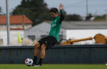 Cedric y Nana llegan en forma y ya entrenan con el grupo