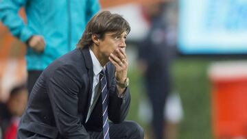 El examen de consciencia es obligado. Chivas, actual campeón del Fútbol Mexicano, no conoce la victoria en lo que va del Apertura 2017.