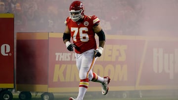 Laurent Duvernay-Tardif ganó el título con Kansas City el año pasado, pero en 2020 optó por servir a un propósito más importante.