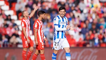 ALMERIA, SPAIN - JANUARY 08: David Silva of Real Sociedad celebrates after scoring his team's first goal during the LaLiga Santander match between UD Almeria and Real Sociedad at Juegos Mediterraneos on January 08, 2023 in Almeria, Spain. (Photo by Silvestre Szpylma/Quality Sport Images/Getty Images)
XYZ