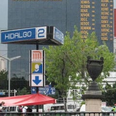 ¿Qué pasó en la estación Hidalgo del Metro CDMX?: suspenden operaciones en línea 2