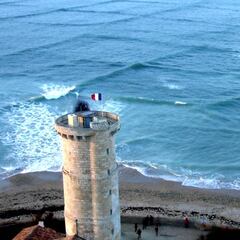 Los pescadores descubren patrones cuadrados en el mar y aparece el peligro real para toda la tripulación