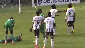 Les cobran un penal, no lo aceptan y hacen algo nunca visto en una cancha