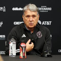 Watch: Inter Miami team pour champagne on Martino after Leagues Cup win