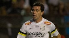 Justicia termina contrato de Mena con Santos y Boca espera