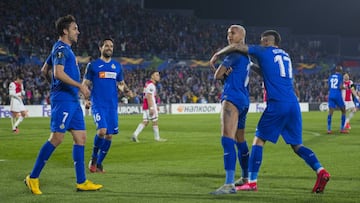 Deyverson celebra el gol del Getafe ante el Ajax.