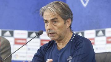 "Natxo" Gonz¨¢lez, Gil Manzano y Jose Alcaraz en la Mesa Electoral de la RFEF