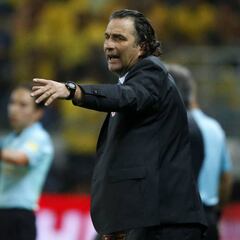 Pizzi culpa a la Confederaciones por el fracaso en Eliminatorias