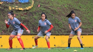 Entrenamiento de la Selección Peruana Femenina.