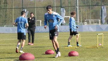 Villares regres&oacute; al grupo y Borja Jim&eacute;nez trabaja la defensa de cinco pensando en el Celta B.