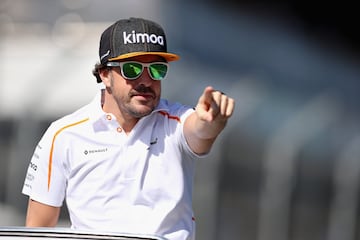 Fernando Alonso antes de la carrera. 