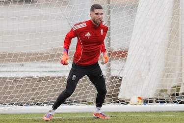 Pacheta: “No es nada fácil mejorar en el mercado de invierno a los once que están jugando”