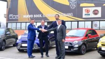 Sergio Scariolo y Jorge Garbajosa, con los responsables de FIAT. Acuerdo por dos a&ntilde;os.