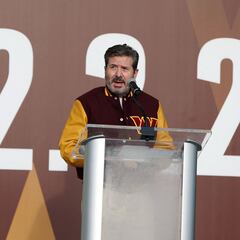 Reporte: Dueños de NFL obligarían a Dan Snyder a vender a los Commanders