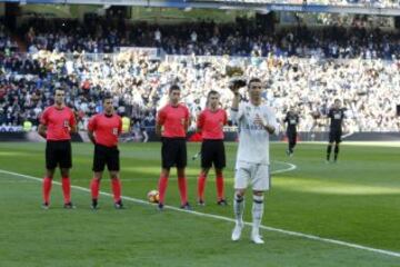 07/01/17  PARTIDO LIGA PRIMERA DIVISION
ENTREGA BALON DE ORO A CRISTIANO RONALDO EN SANTIAGO BERNABEU
REAL MADRID - GRANADA CF
CRISTIANO RONALDO