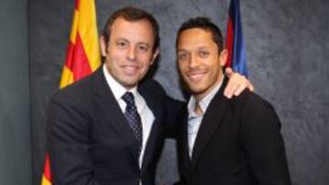 "Rosell nos ha pedido a Alves y a mí que cuidemos a Neymar"