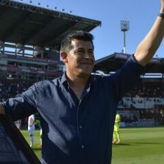 El agente de Almirón: "Les falta pedirle el grupo sanguíneo"